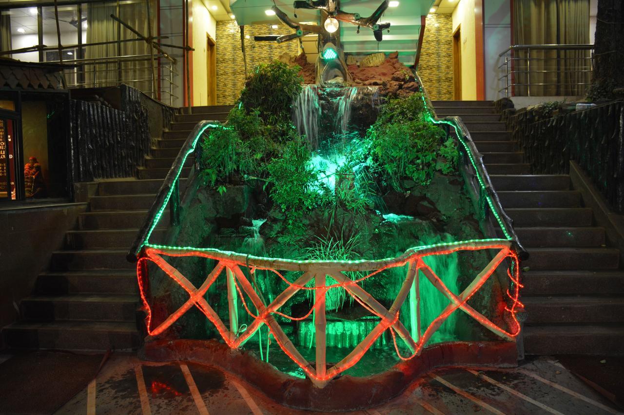 Hotel Kumar Plaza Matheran Exteriér fotografie